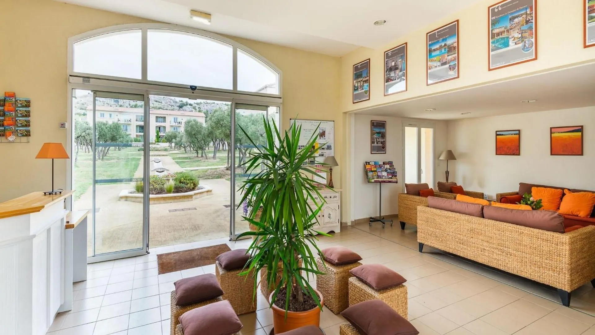 פרדו Apartment In Provencal Style In A Beautiful Landscape 0*,